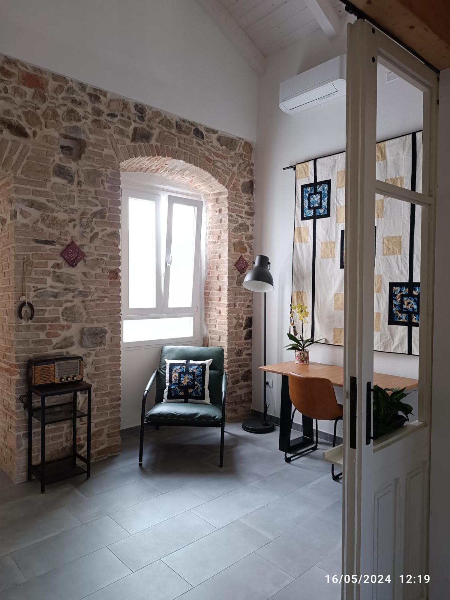 Vico Nobilioni Hotel Iglesias Bagian luar foto