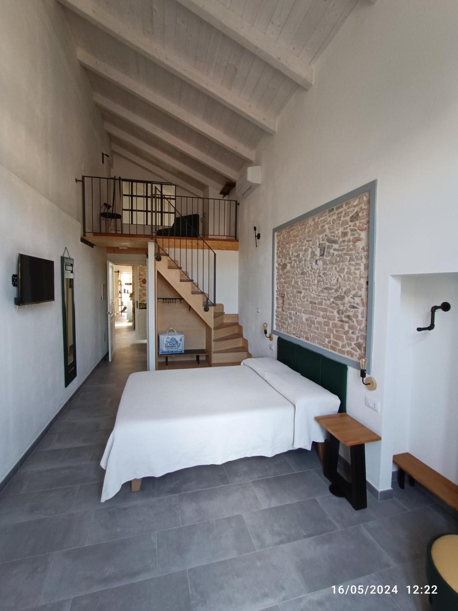 Vico Nobilioni Hotel Iglesias Bagian luar foto