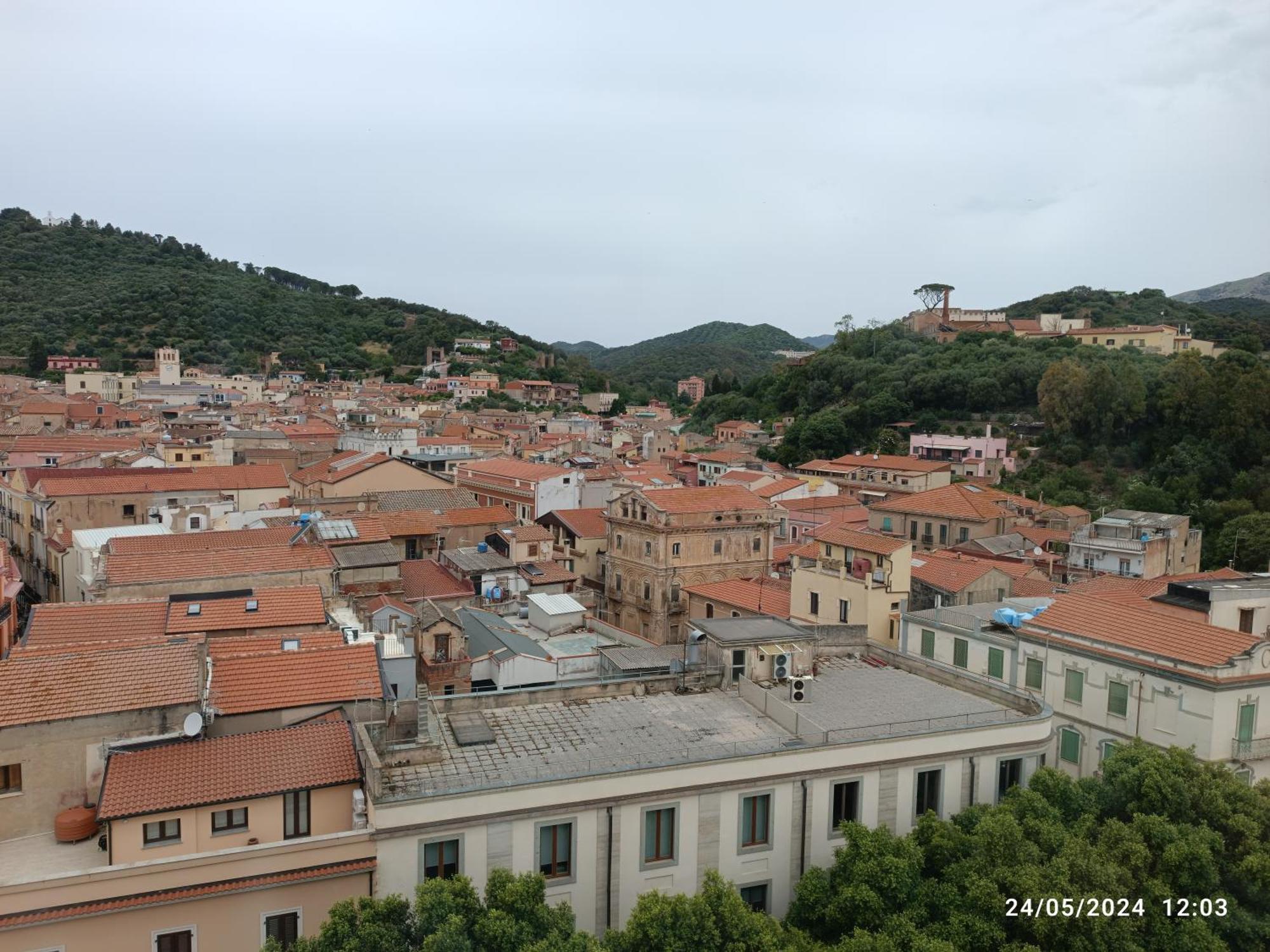 Vico Nobilioni Hotel Iglesias Bagian luar foto